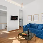 Handakos Luxury Suite