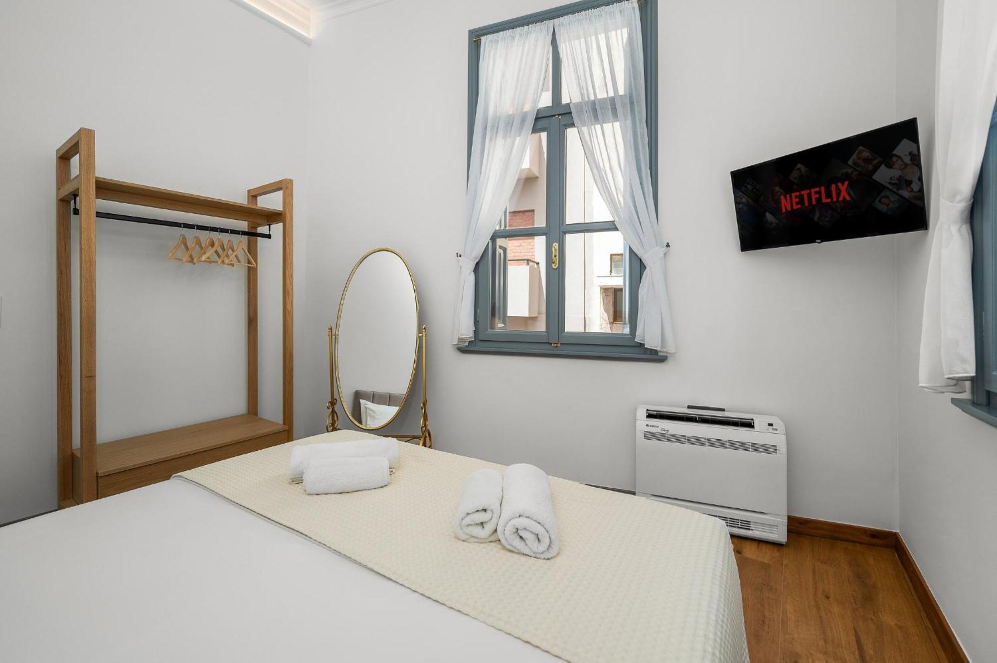 Handakos Luxury